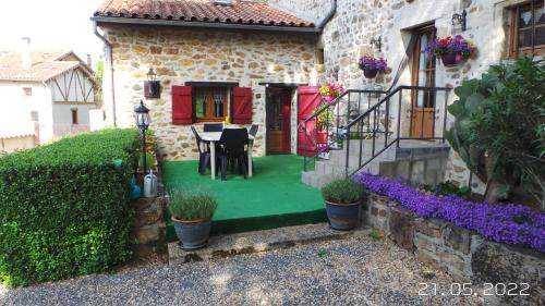 Ecuras House | la petite fontaine