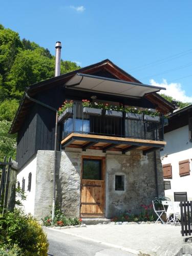 Ollon House | La Petite Grange