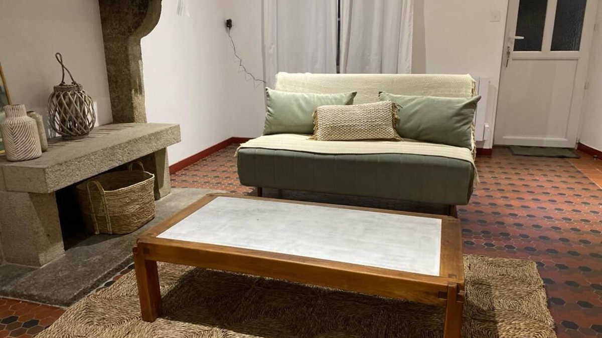 Reville House | La Petite Maison de Coline