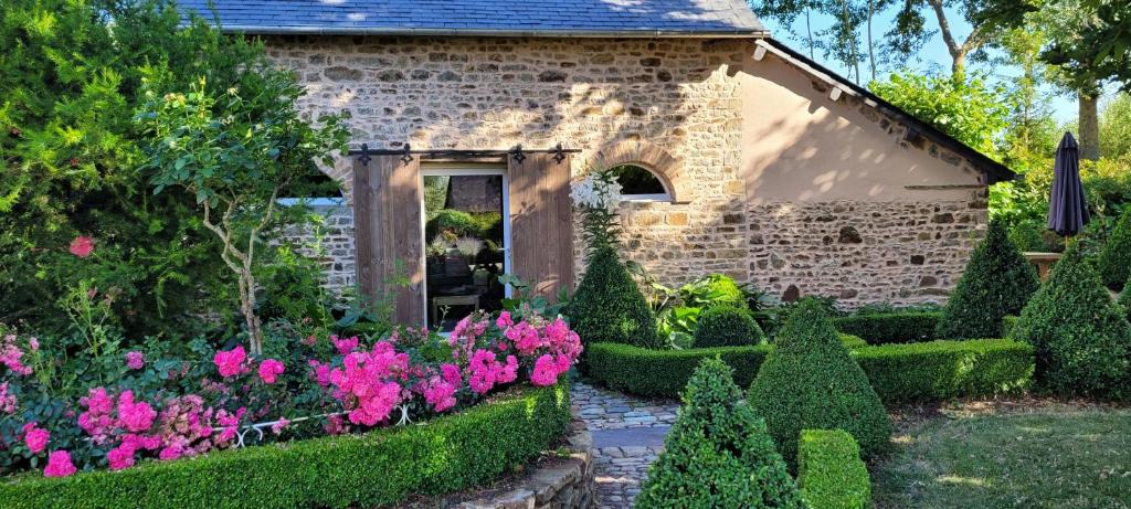 Moulins House | La petite maison de Marigné