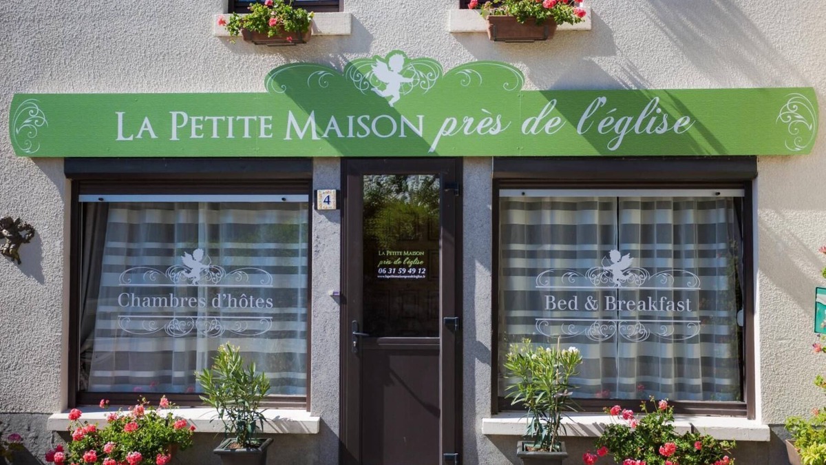 Meillac Bed & Breakfast | La Petite Maison près de l'Eglise
