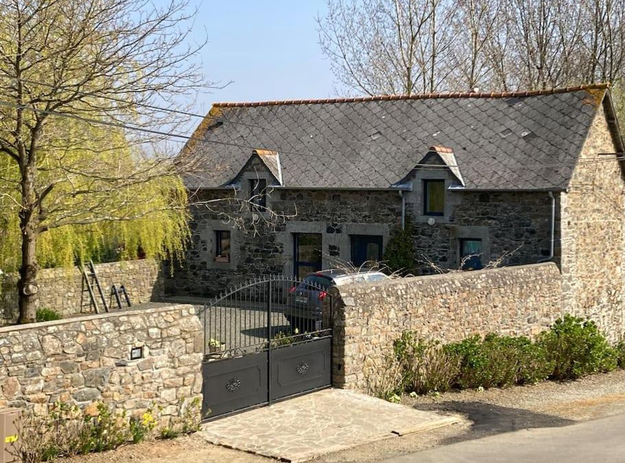 Plelo House | La petite maison terre mer