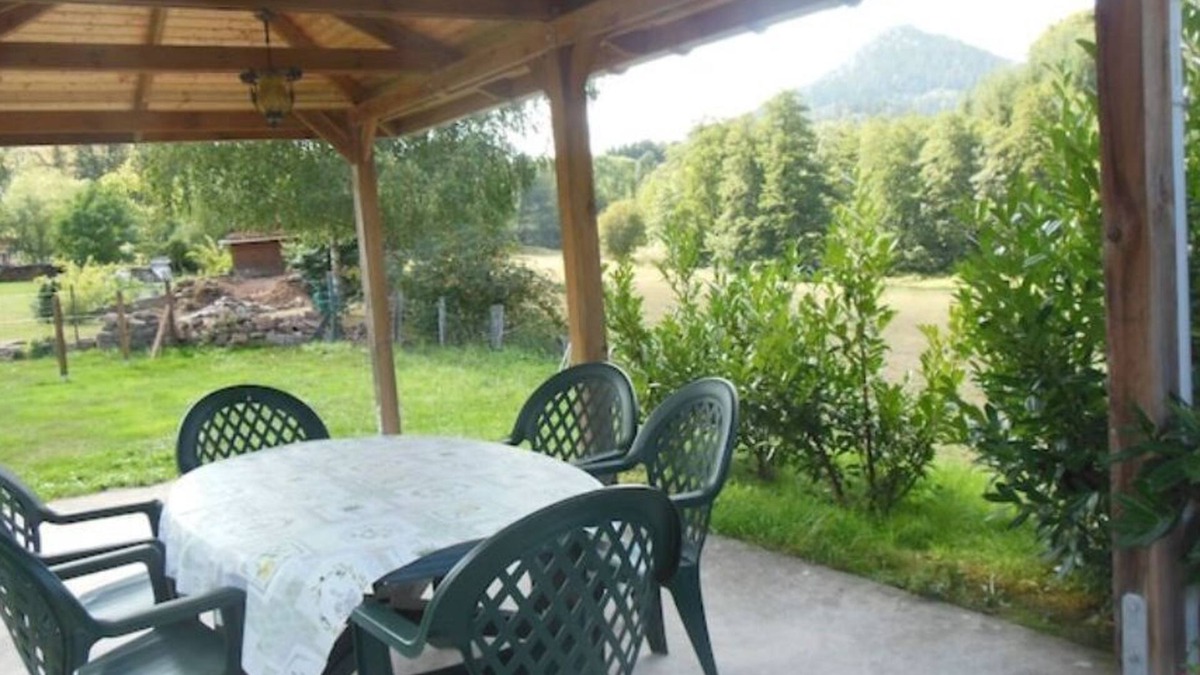 Le Saulcy Apartment | LA Petite Parriere