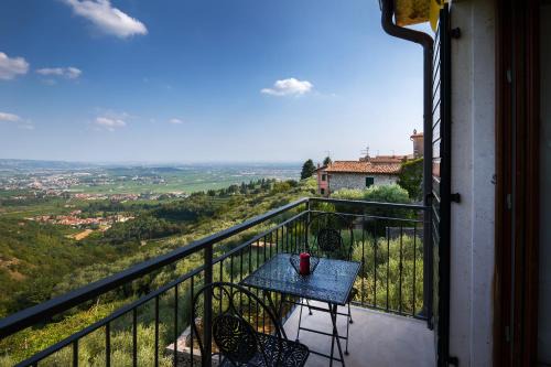 San Giorgio di Valpolicella Apartment | La Pieve Longobarda