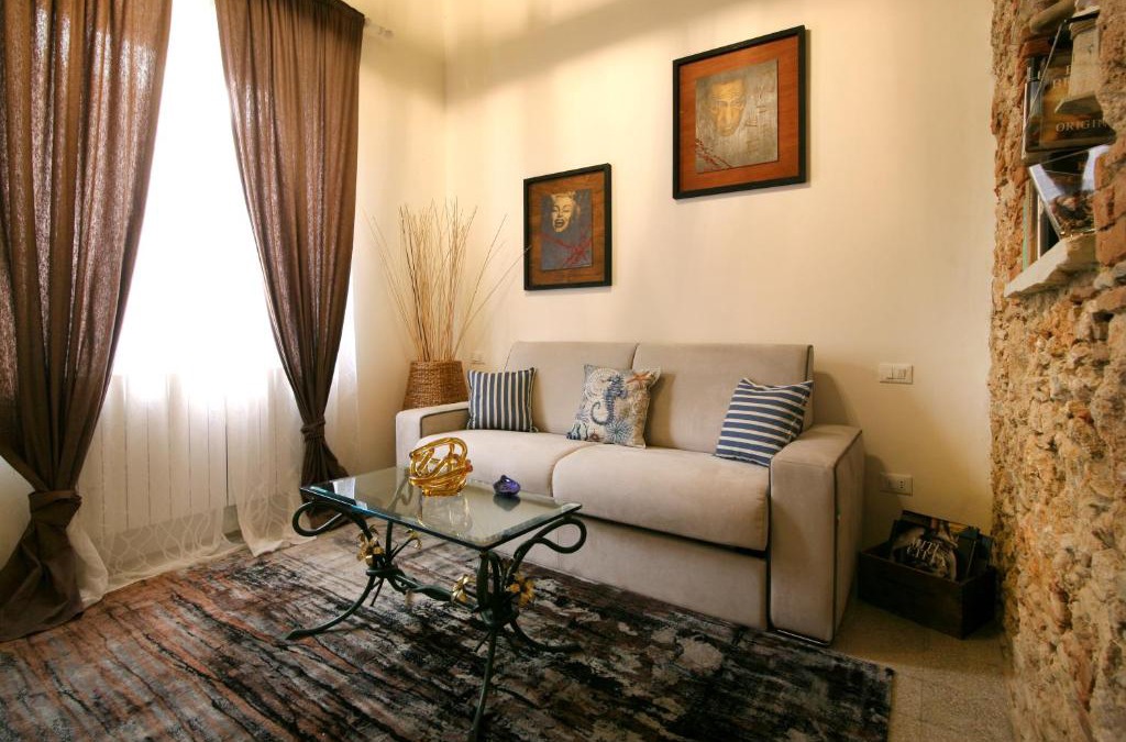 Pietrasanta Apartment | La Piccola Atene Centro Storico Pietrasanta