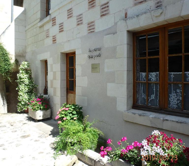 Luynes House | La Pierre qui Parle