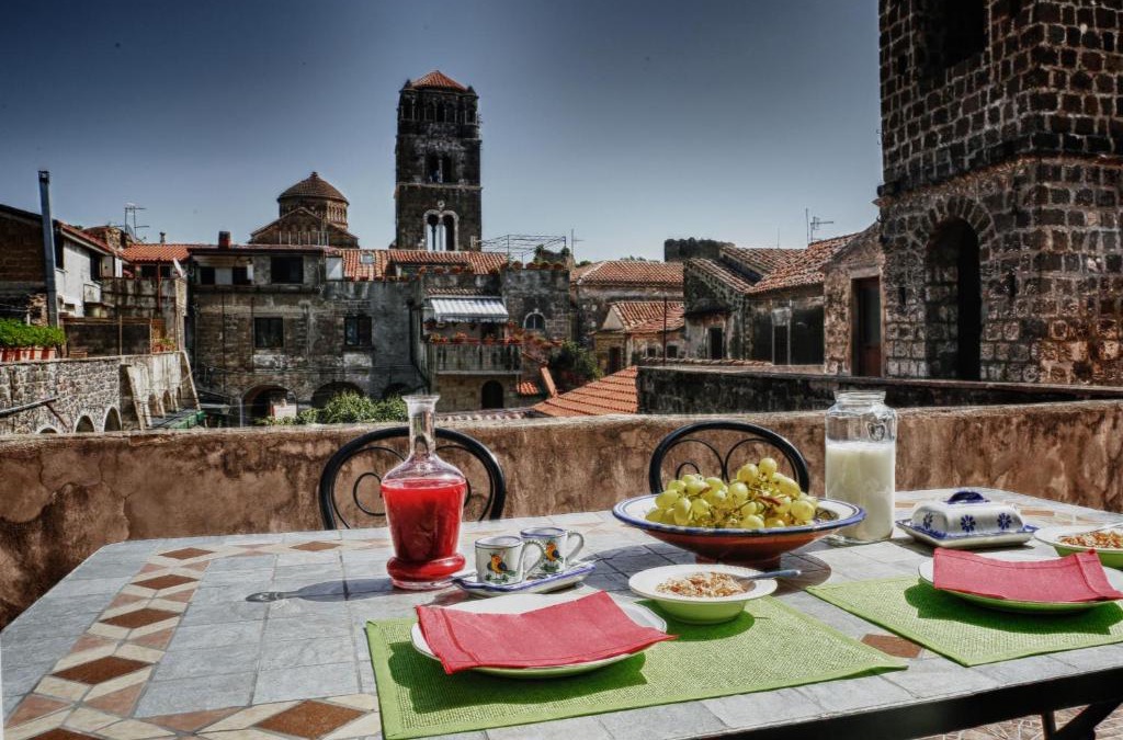 Caserta Vecchia Bed & Breakfast | La Pietra d'Argento