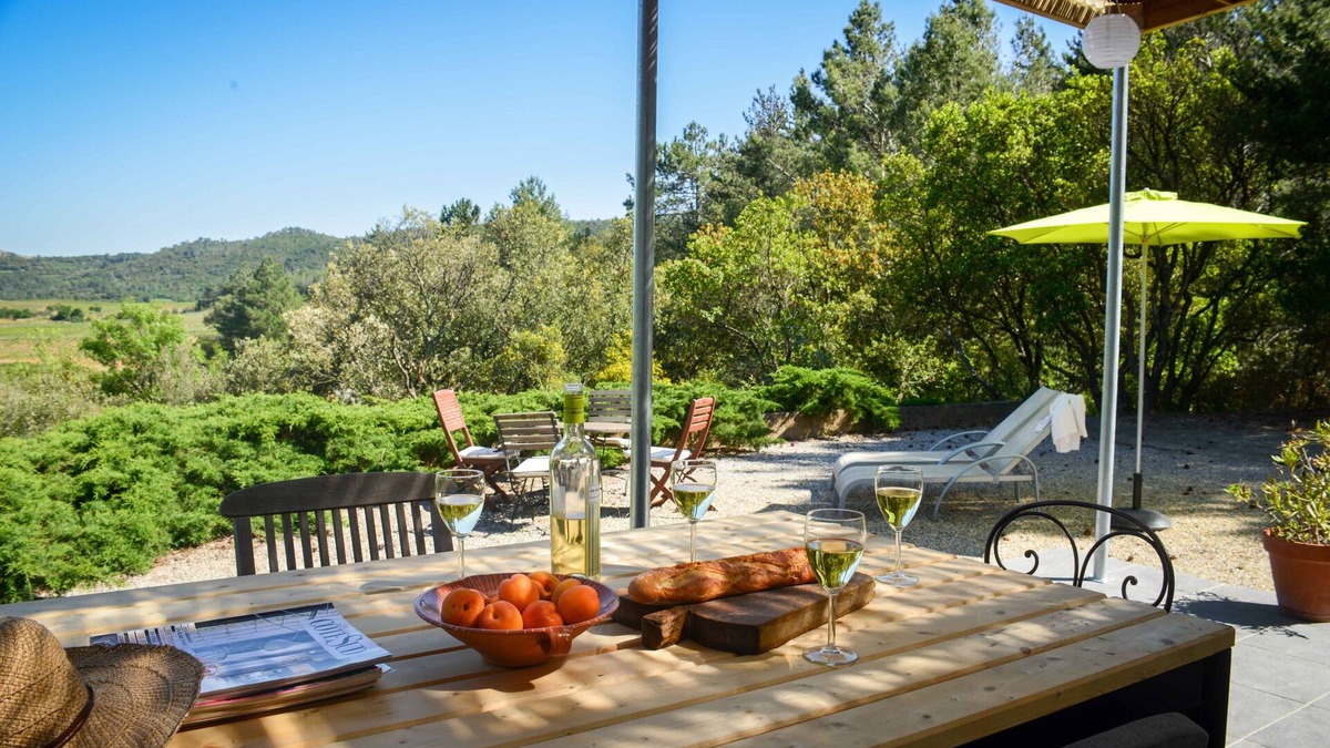 Babeau-Bouldoux House | La Pineda, with lovely views over the vineyards of St Chinian