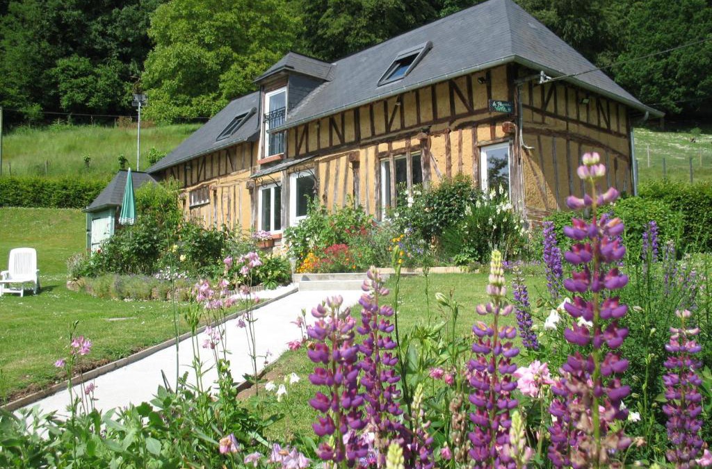 Authou House | La Pomme Verte