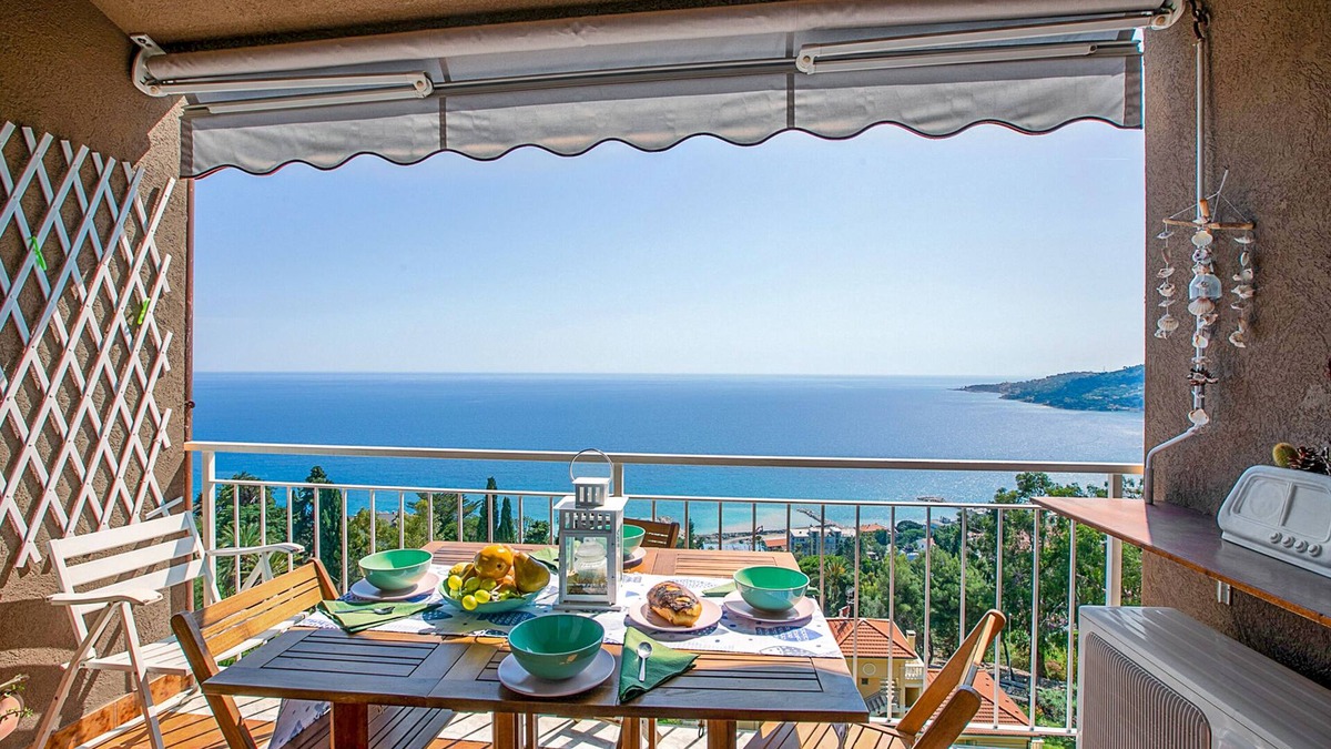 Ospedaletti Apartment | La Porta Sul Mare total sea view, Ospedaletti, Italy
