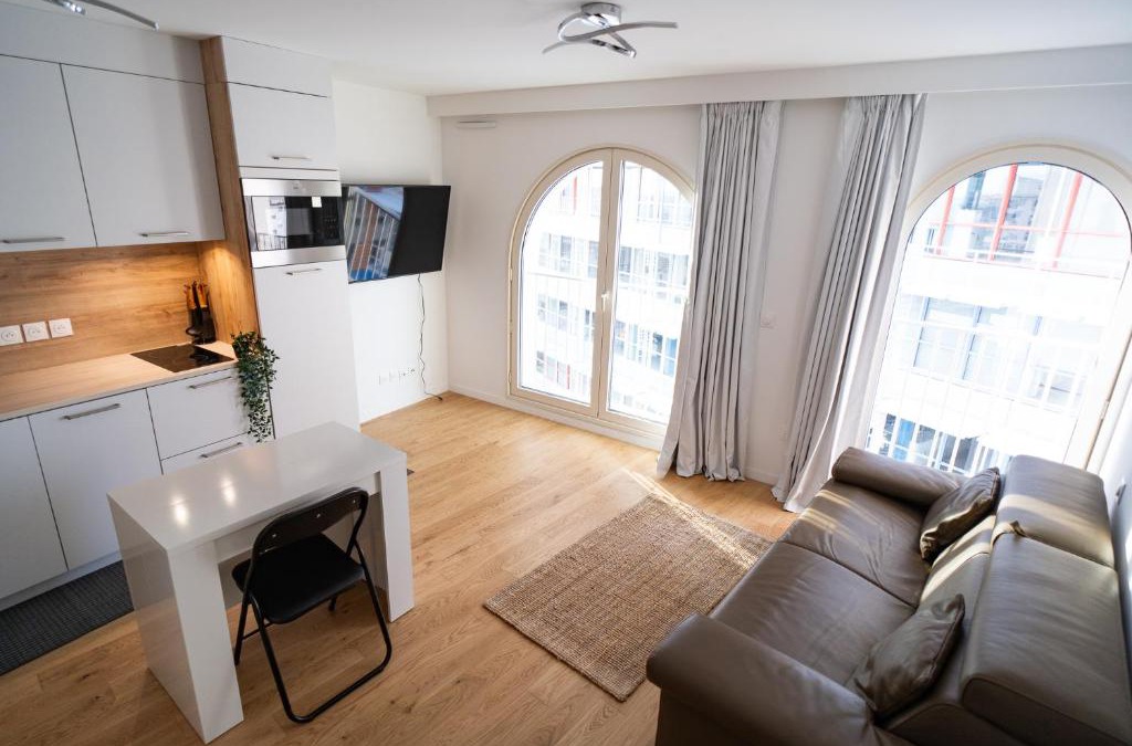 Euromed - La Joliette Apartment | La Porte Bleue - Studio entier