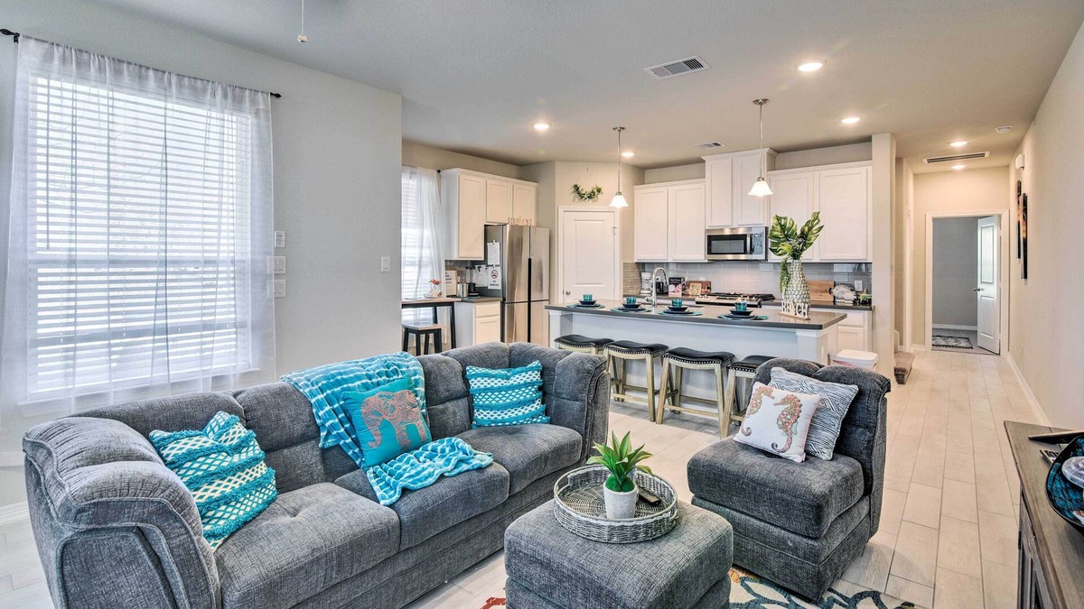 La Porte House | La Porte Getaway w/ Deck: Steps to Beach!