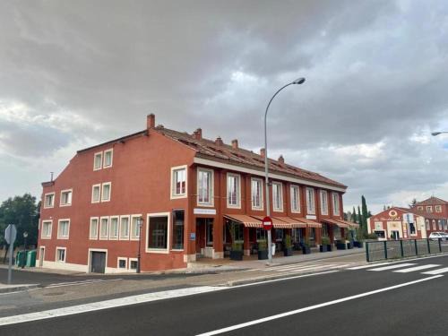 Torrecaballeros Hotel | La Posada del Rancho