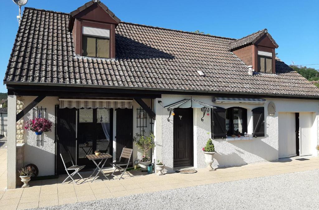 Ancy-le-Libre House | LA POULETTE