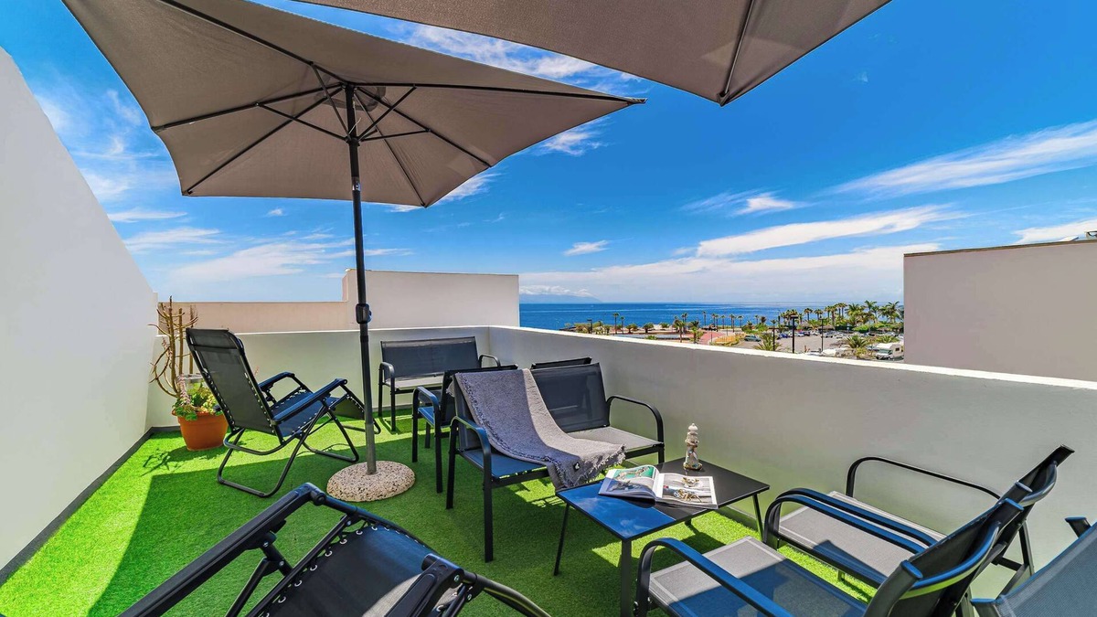 Alcala Apartment | La Punta Courtyard Suite