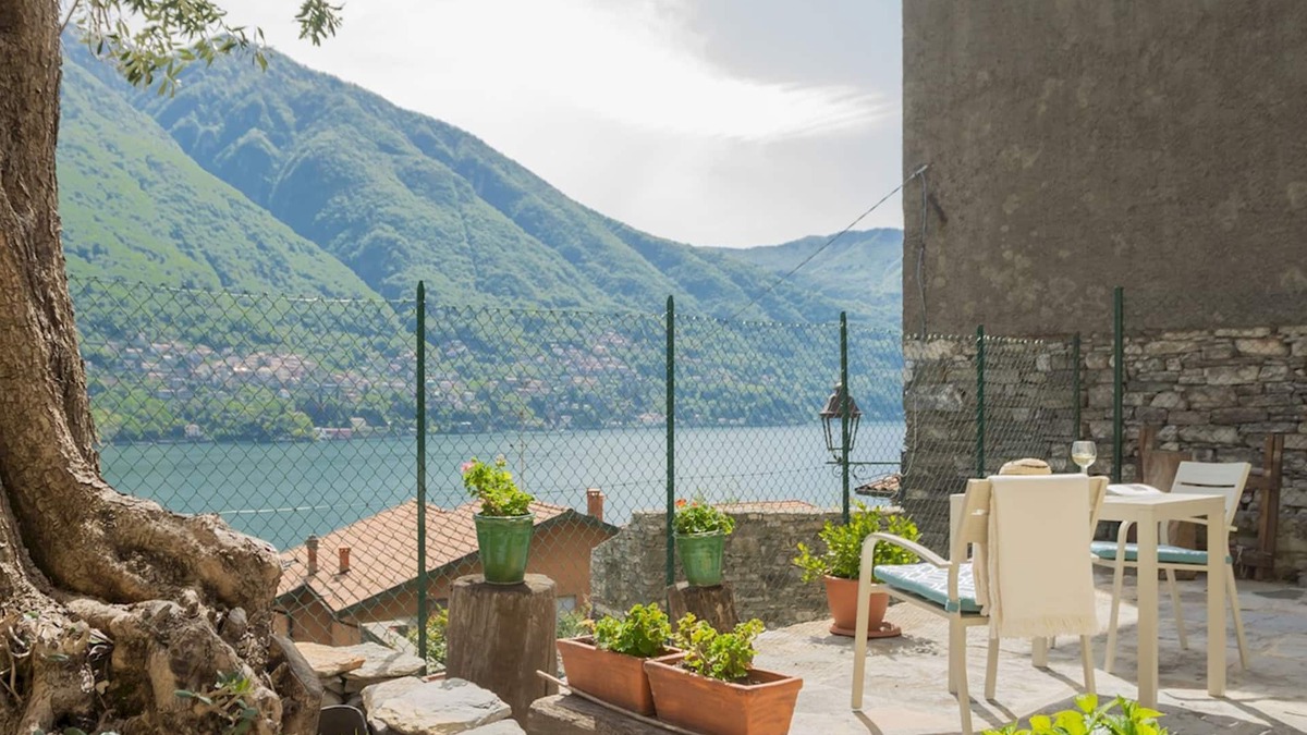 Laglio Apartment | La Quiete in Laglio With 2 Bedrooms and 1 Bathrooms