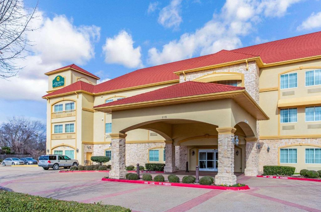 Ennis Hotel | La Quinta by Wyndham Ennis