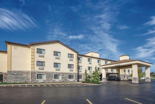 Erie Hotel | La Quinta by Wyndham Erie