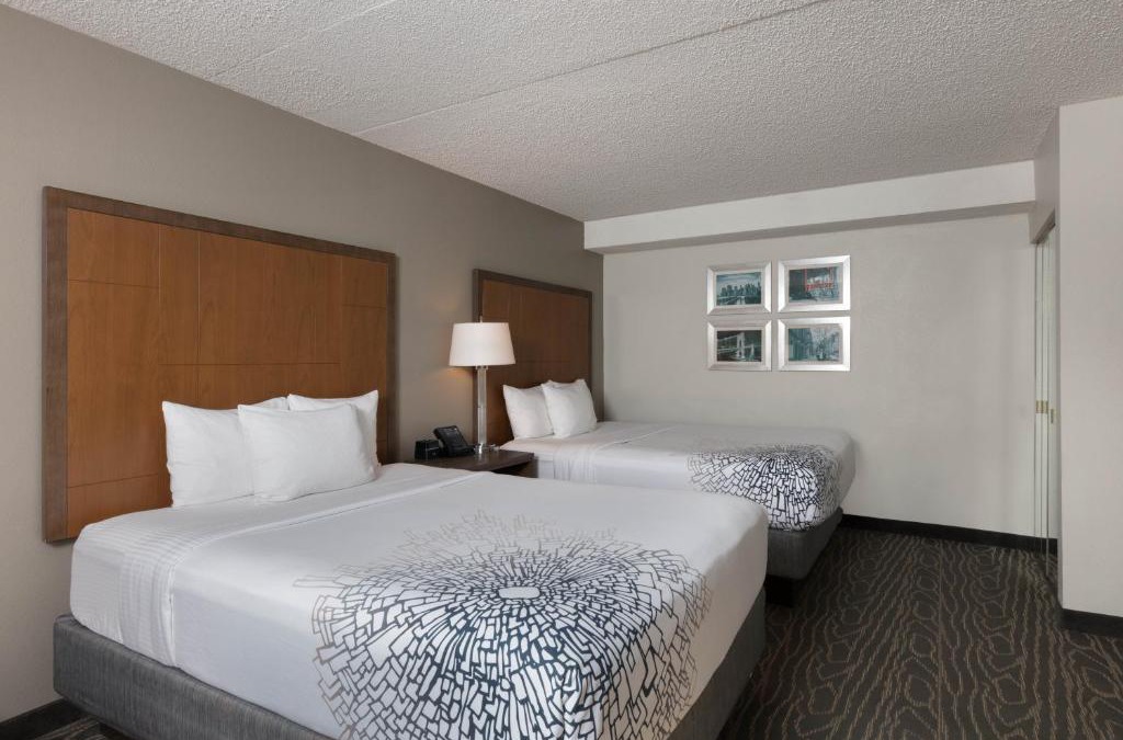 Secaucus Hotel | La Quinta by Wyndham Secaucus Meadowlands