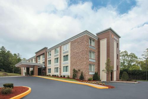 Fiskdale Hotel | La Quinta by Wyndham Sturbridge