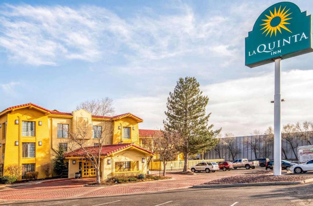 Central Colorado Springs Hotel | La Quinta Inn by Wyndham Colorado Springs Garden of the Gods