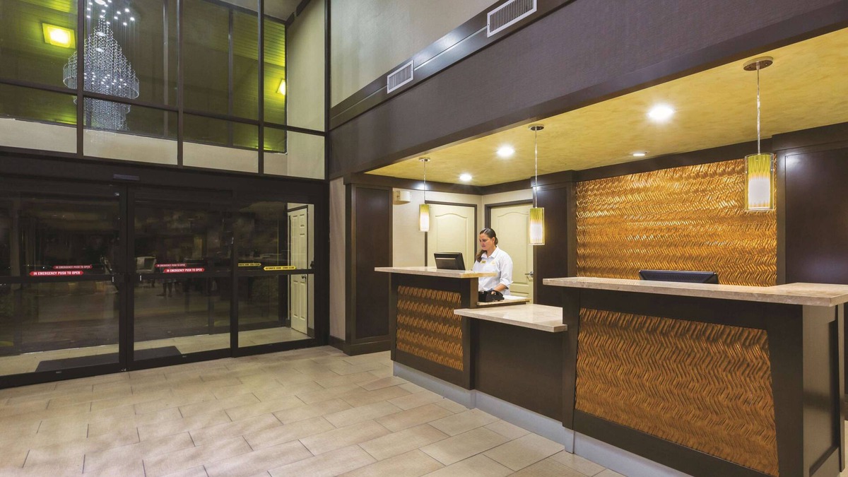 St. Johns Hotel | La Quinta Inn by Wyndham Austin North