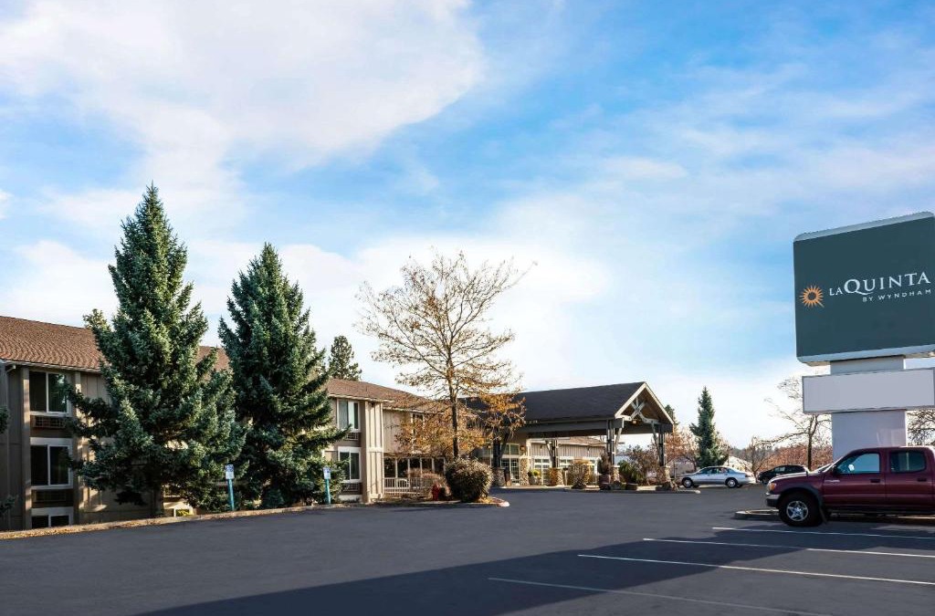 Old Farm District Hotel | La Quinta Inn by Wyndham Bend