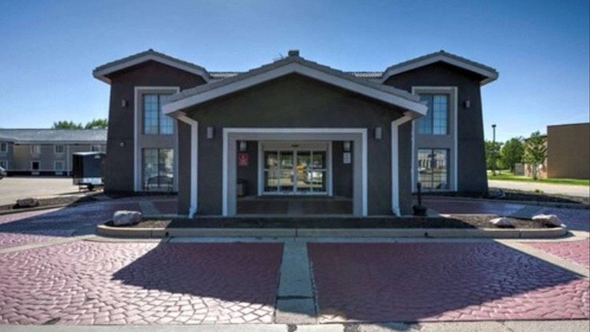 Champaign Hotel | La Quinta Inn by Wyndham Champaign
