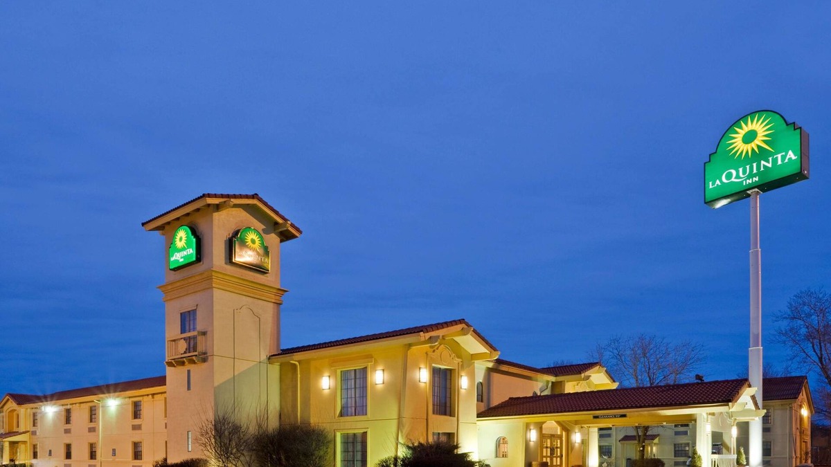 North Central Omaha Hotel | La Quinta Inn by Wyndham Omaha West