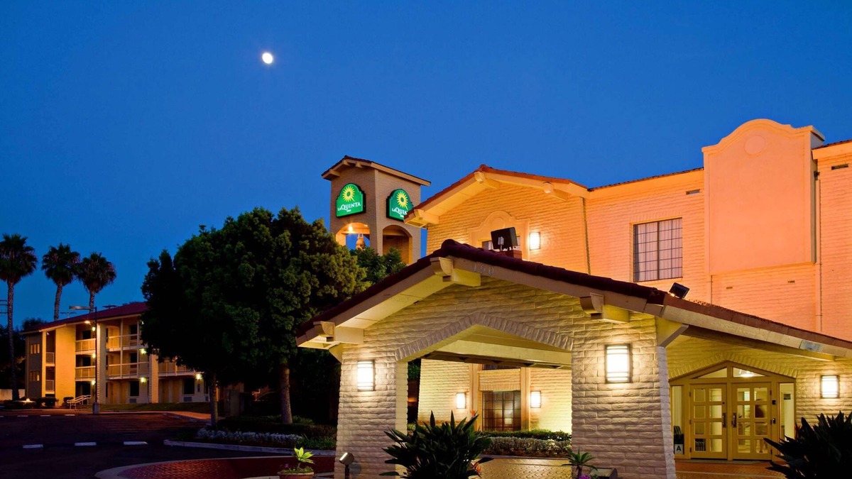 Lincoln Acres Hotel | La Quinta Inn by Wyndham San Diego Chula Vista