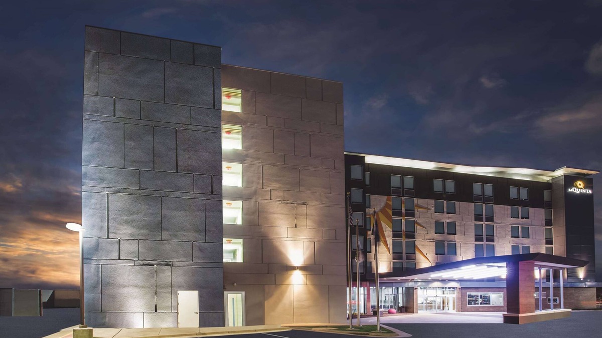 Winchester Hotel | La Quinta Inn & Suites by Wyndham Winchester