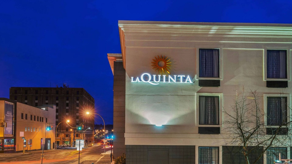 Jamestown Hotel | La Quinta Inn & Suites by Wyndham Jamestown
