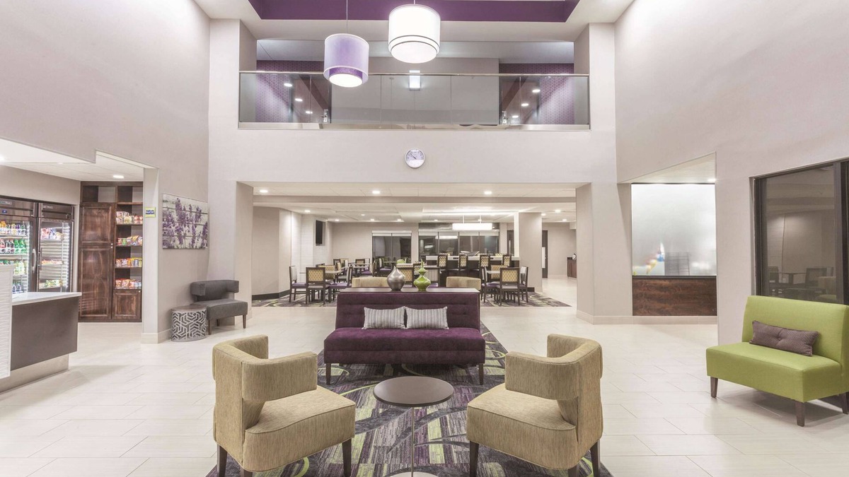 Columbus Hotel | La Quinta Inn & Suites by Wyndham Columbus North