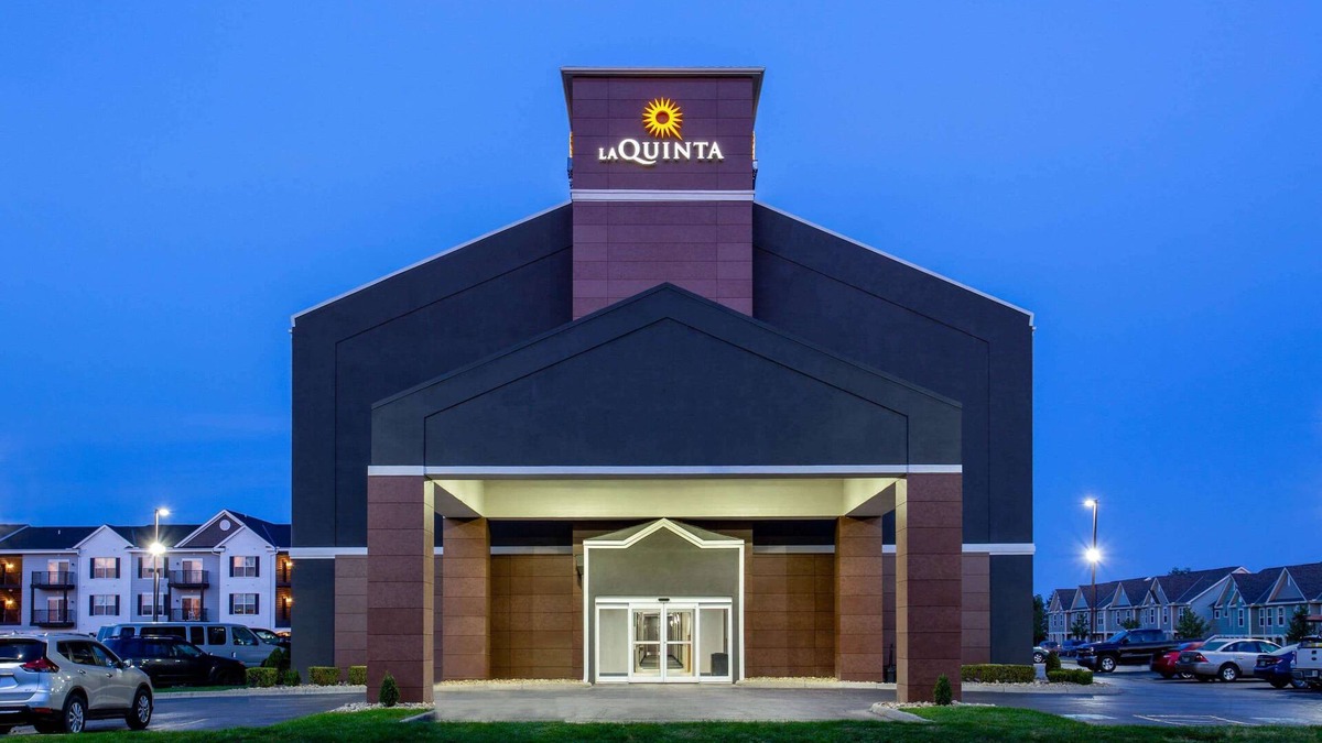 Columbus Hotel | La Quinta Inn & Suites by Wyndham Columbus West - Hilliard
