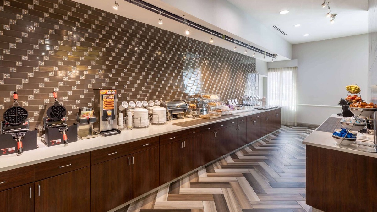 Barker Hotel | La Quinta Inn & Suites by Wyndham Houston NW Beltway8/WestRD