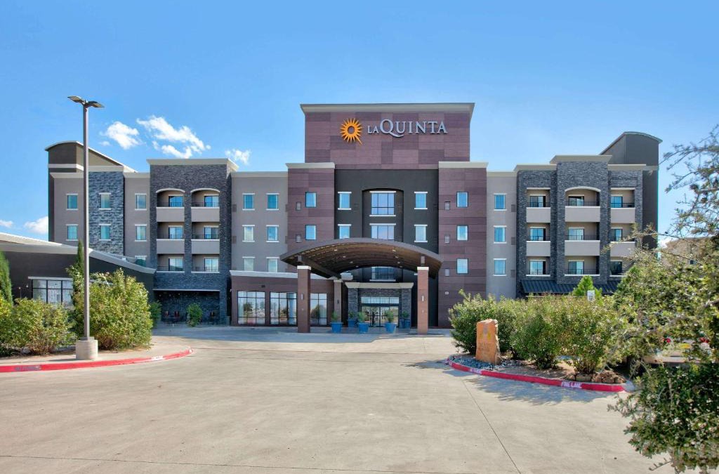 Lubbock Hotel | La Quinta Inn & Suites by Wyndham Lubbock Southwest