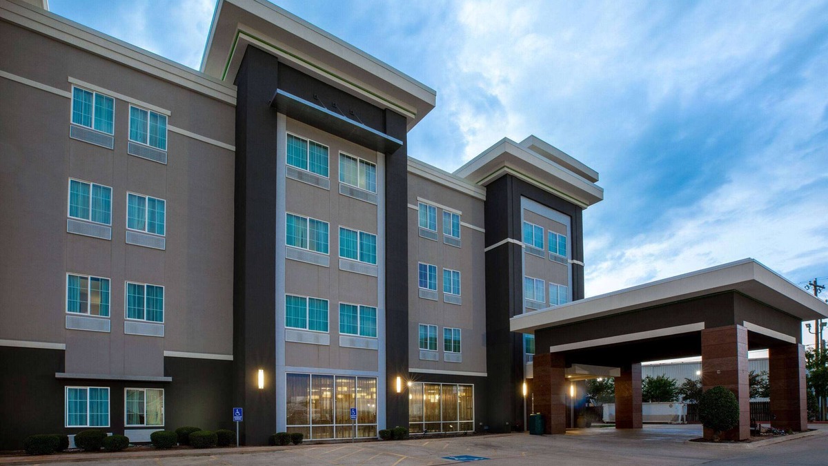 Durant Hotel | La Quinta Inn & Suites by Wyndham Durant