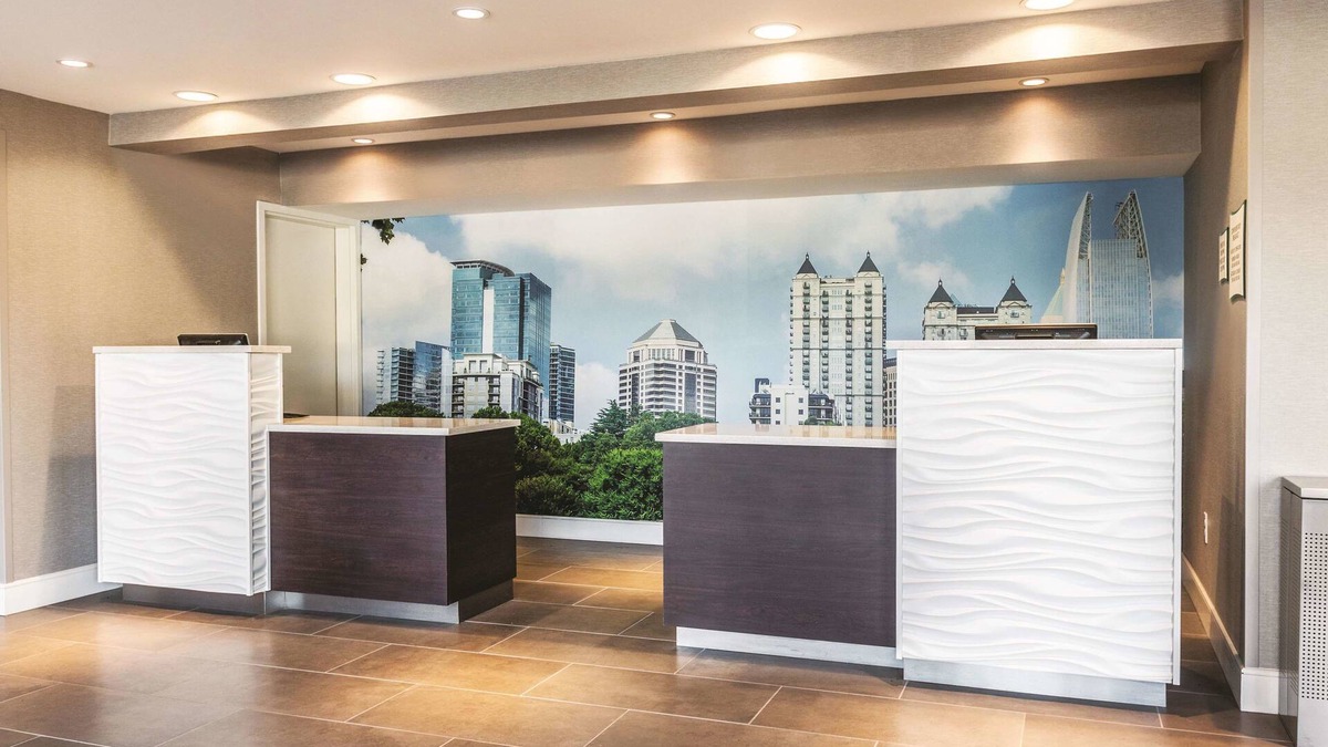Lindridge-Martin Manor Hotel | La Quinta Inn & Suites by Wyndham Atlanta Midtown - Buckhead