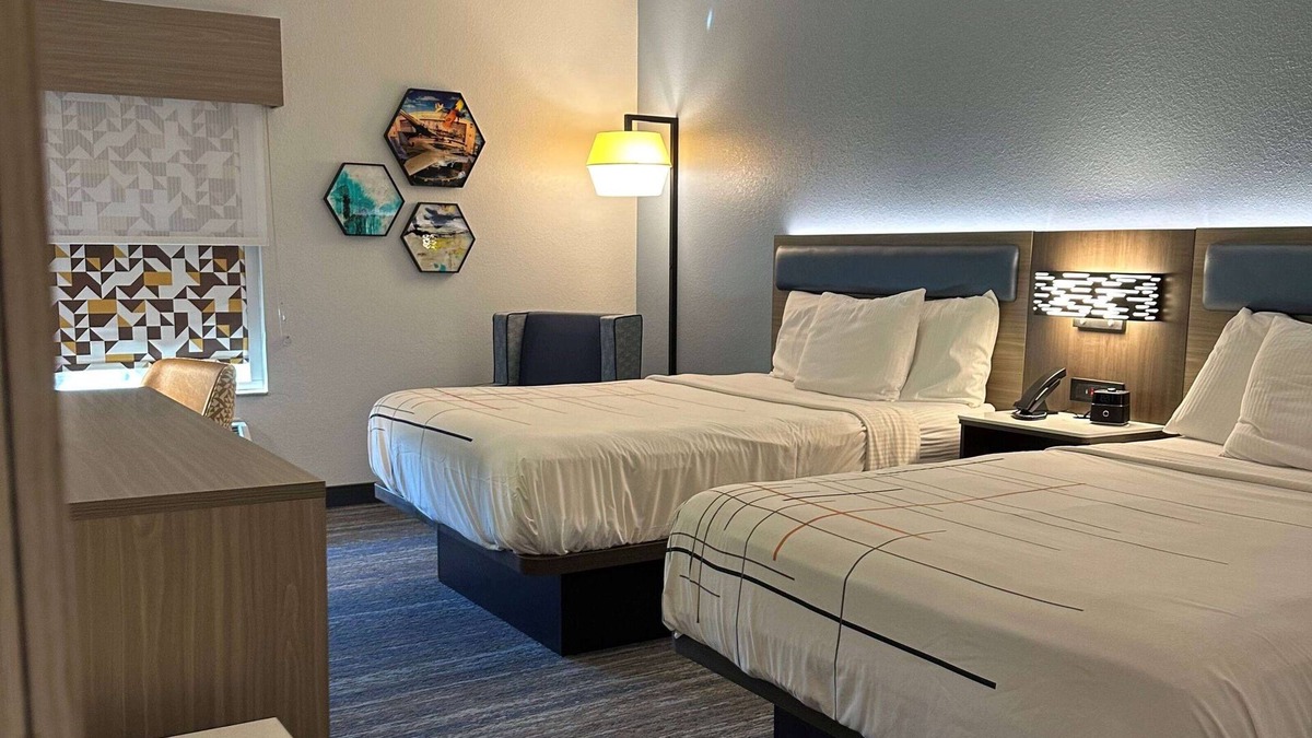 Macon Hotel | La Quinta Inn & Suites by Wyndham Macon West