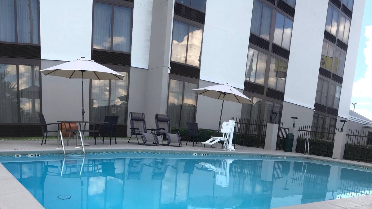 Dothan Hotel | La Quinta Inn & Suites by Wyndham Dothan