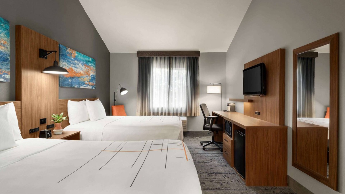 Southeast Salem Hotel | La Quinta Inn & Suites by Wyndham Salem OR