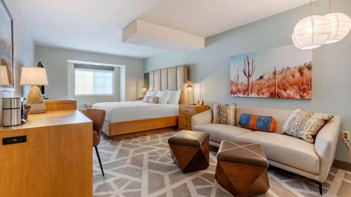 Tempe Hotel | La Quinta Inn & Suites by Wyndham Tempe University/Phoenix