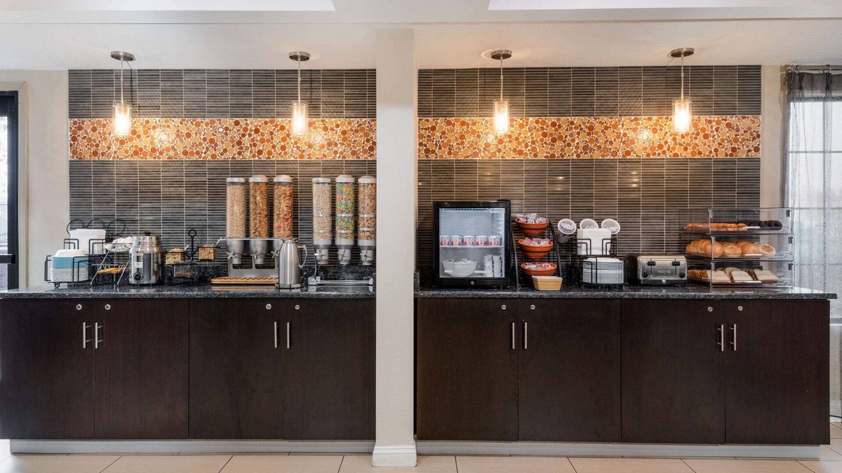 Summersville Hotel | La Quinta Inn & Suites Summersville/New River National Park