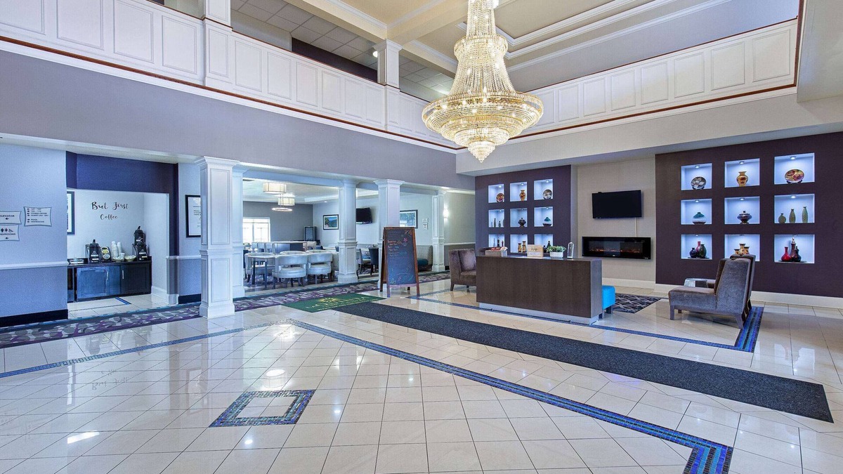 Bowling Green Hotel | La Quinta Inn & Suites by Wyndham Bowling Green