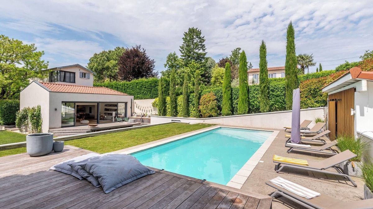 Saint-Didier-au-Mont-d'Or Villa | La Radieuse