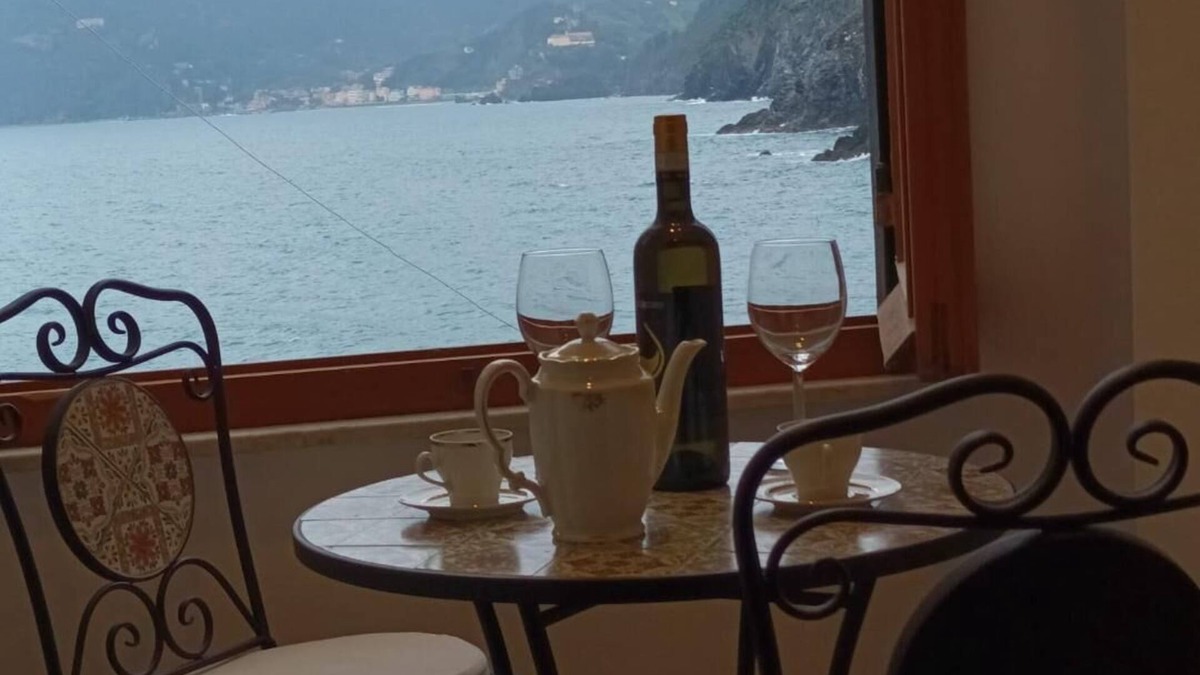 Vernazza Apartment | La Randa Apartment