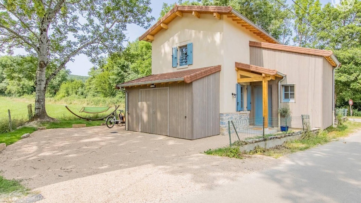 Berze-le-Chatel House | la Randonneuse - Berze LE Chatel