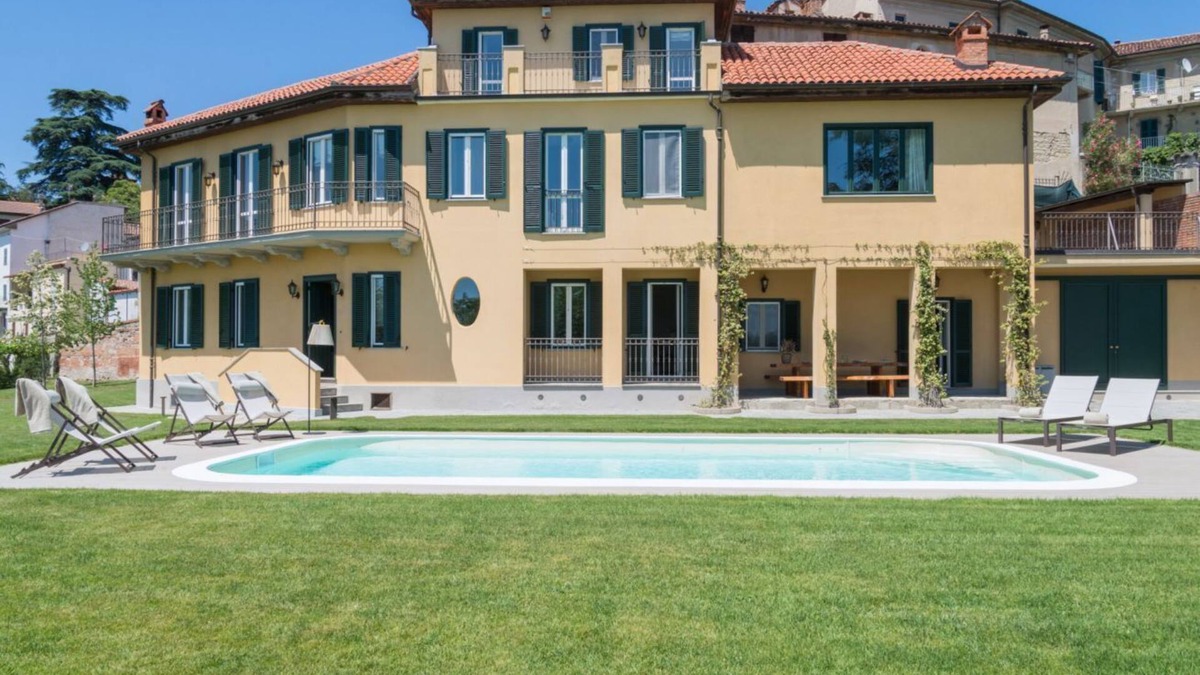 Vignale Monferrato Apartment | La Riccarda Villa x12 Garden & Pool