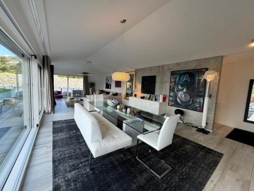 Corseaux Villa | La Riviera