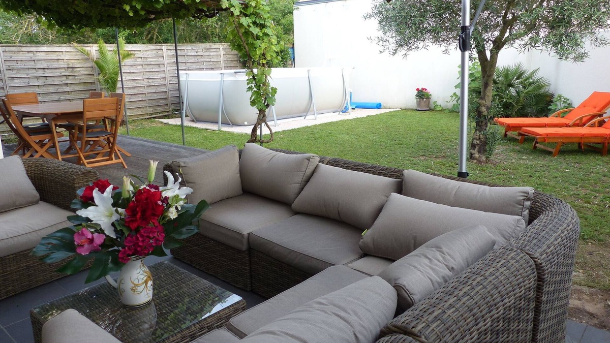 Angoulins House | La Rochelle/Angoulins: Sea, Bikes, Pool, sleeps 2 to 6